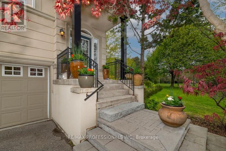 Property Photo:  38A Preakness Drive  ON M3B 3S1 