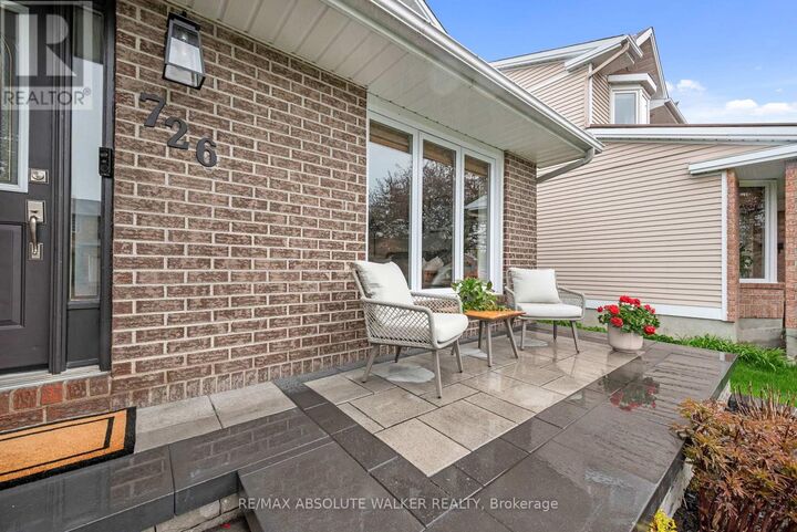 Property Photo:  726 Thicket Way  ON K4A 3B6 