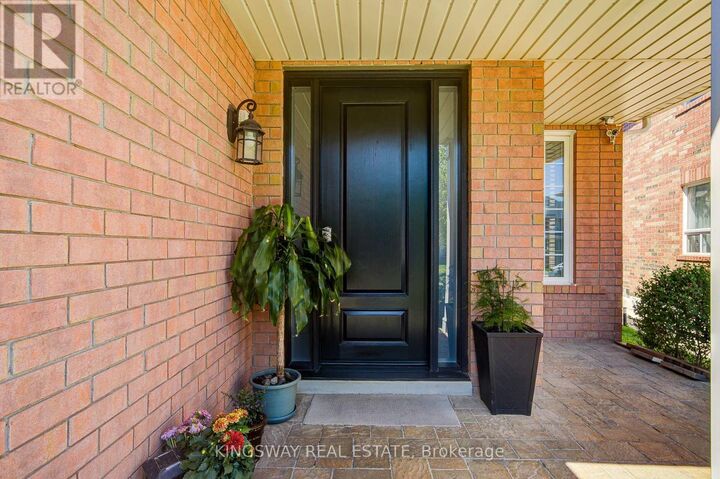 Property Photo:  2083 Willhaven Trail  ON L6M 5G3 