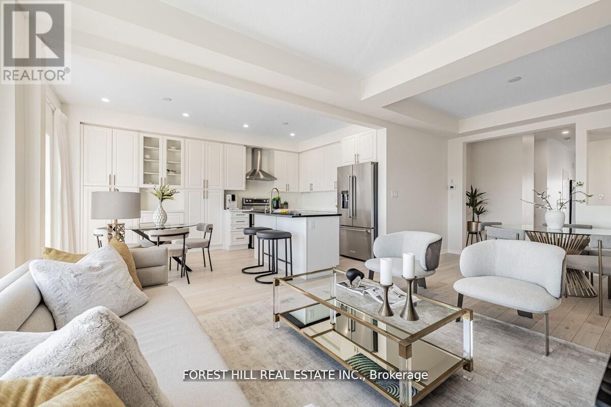 Property Photo:  16 Hartney Drive  ON L4S 0J8 