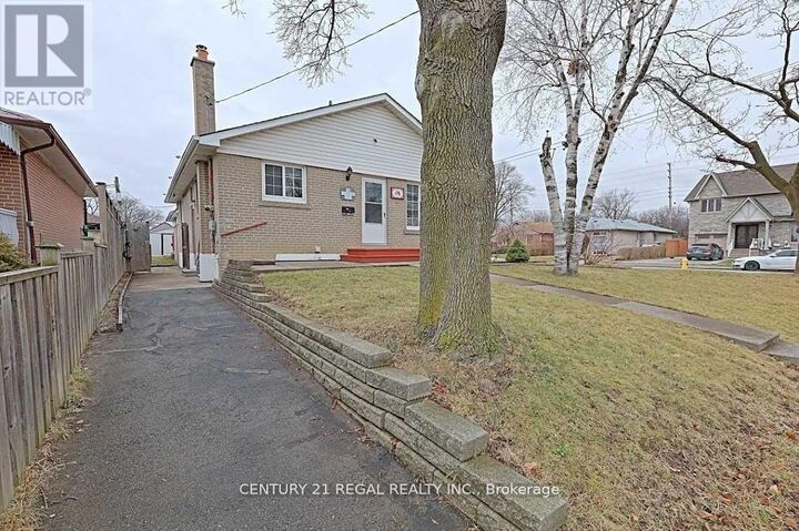 Property Photo:  9 Guiness Avenue  ON M9W 3L1 