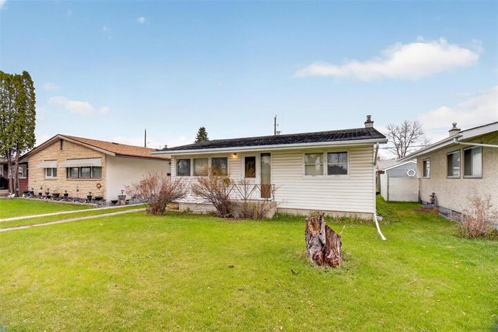 Property Photo:  1157 Atlantic Avenue  MB R2X 1L9 