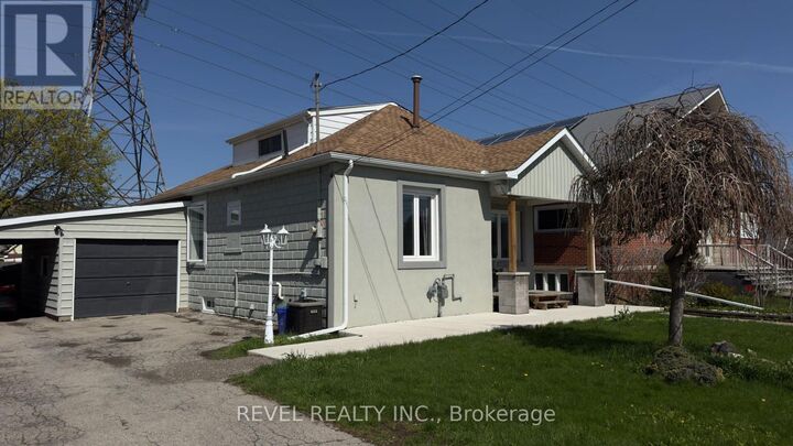 Property Photo:  520 Cochrane Road Upper Room  ON L8K 3H5 