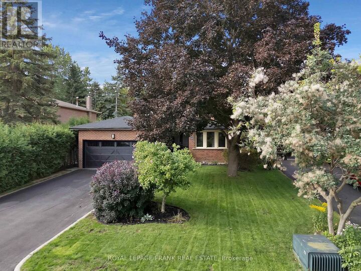 Property Photo: 272 Plymouth Trail ON L3Y 6G7