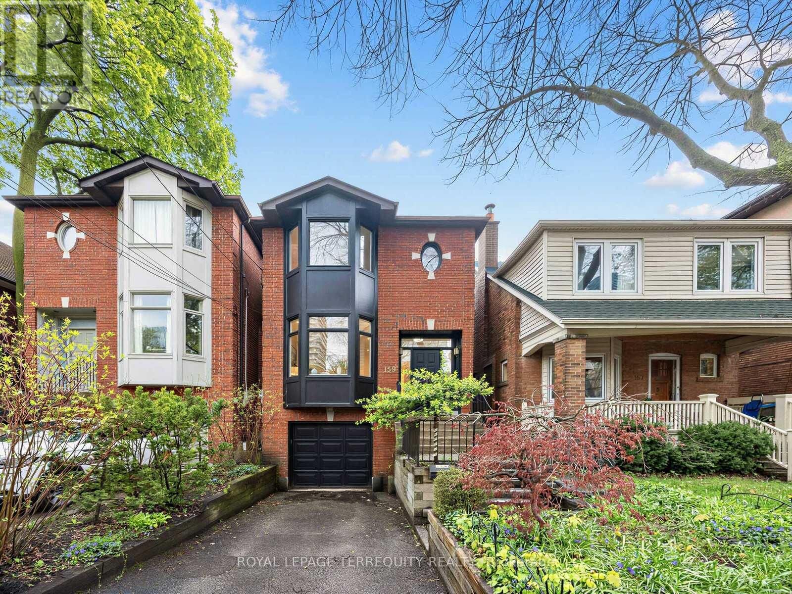 Property Photo:  159 Hillsdale Avenue East  ON M4S 1T4 