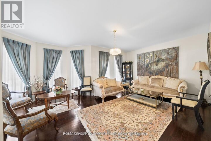 Property Photo:  108 Headwater Crescent  ON L4E 0T2 