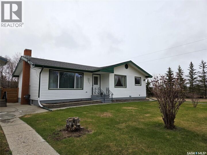 Property Photo: 237 3rd Street NW SK S0A 4J0