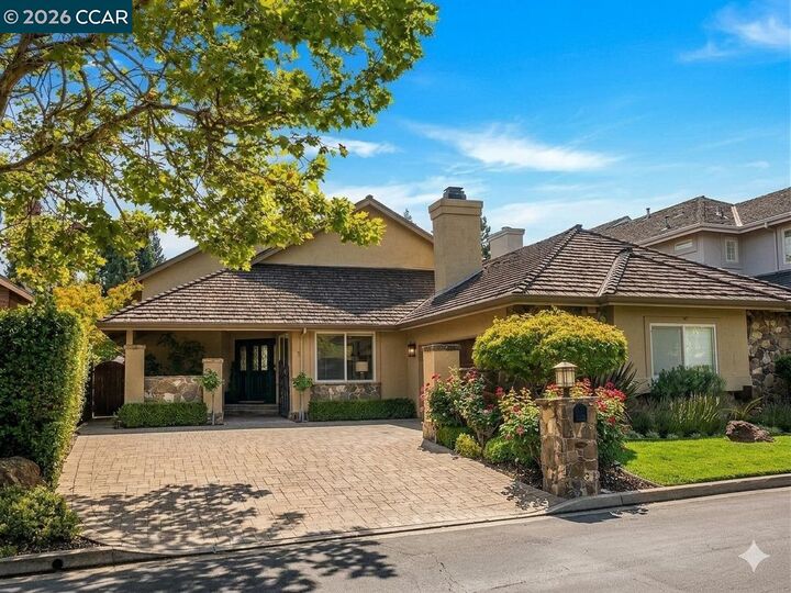 Property Photo:  700 Blue Spruce Dr  CA 94506 