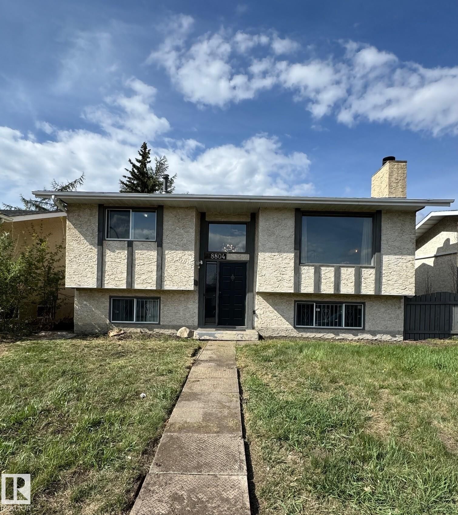 Property Photo:  8804 29 Avenue NW  AB T6K 2X6 
