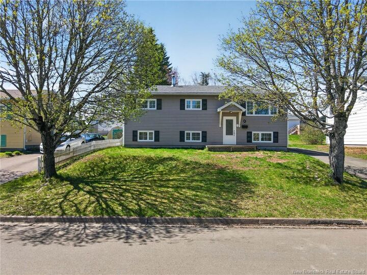 Property Photo:  89 Aaron Court  NB E1B 4C3 