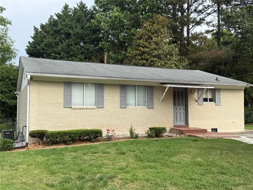 Property Photo: 1072 Thrasher Court NW GA 30093