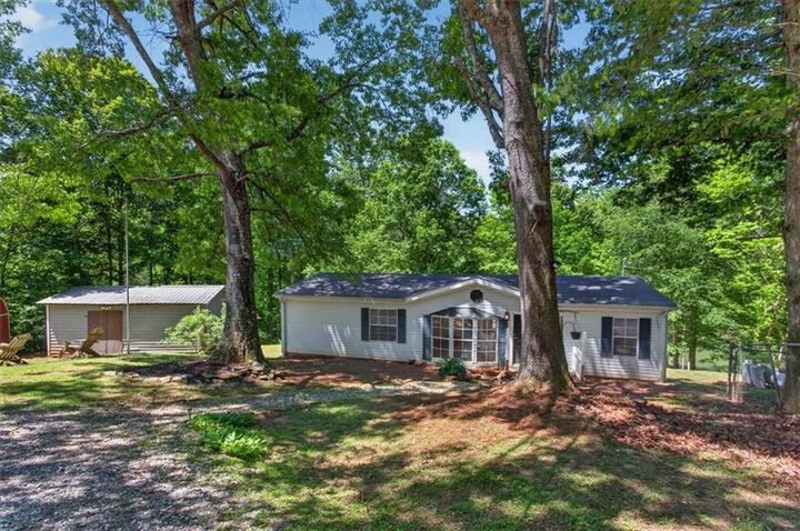 Property Photo:  281 Dogwood Circle  GA 30540 
