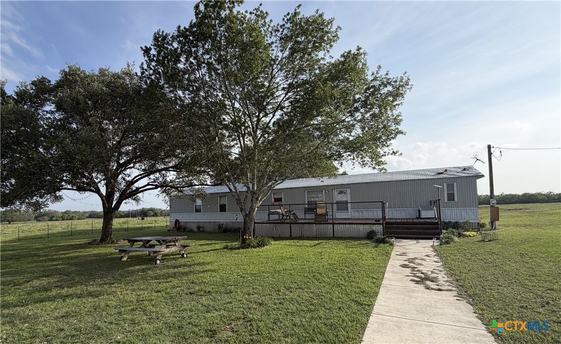 Property Photo:  1635 County Road 409  TX 78160 