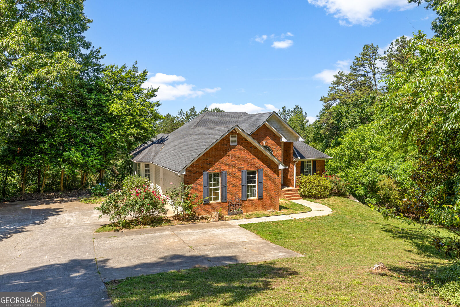 Property Photo:  45 The Trail SE  GA 30147 