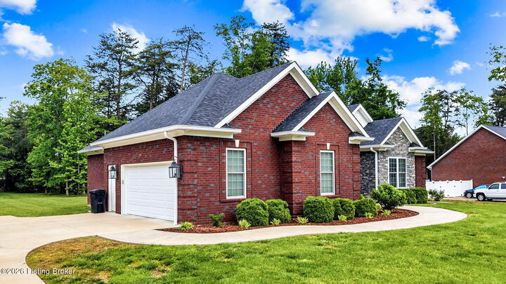 Property Photo:  166 Blakenrod Blvd  KY 40013 