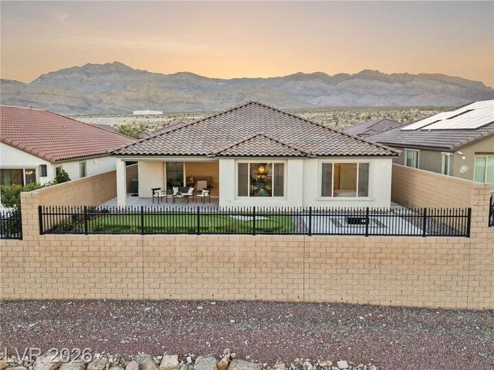 Property Photo: 6502 Corsari Ridge Street NV 89166