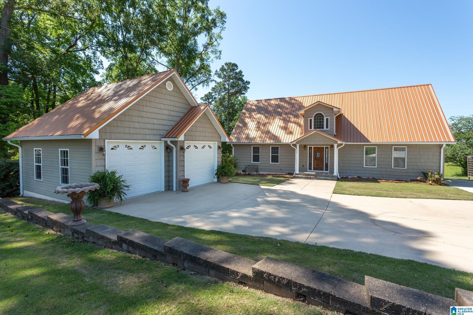 Property Photo:  190 Albert Road  AL 36203 