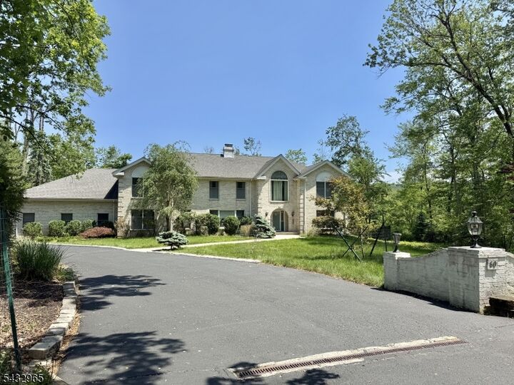 Property Photo:  60 Evergreen Ln  NJ 07069 