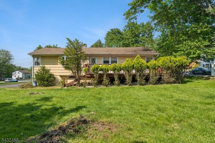 Property Photo:  12 Clover Ct  NJ 07009 