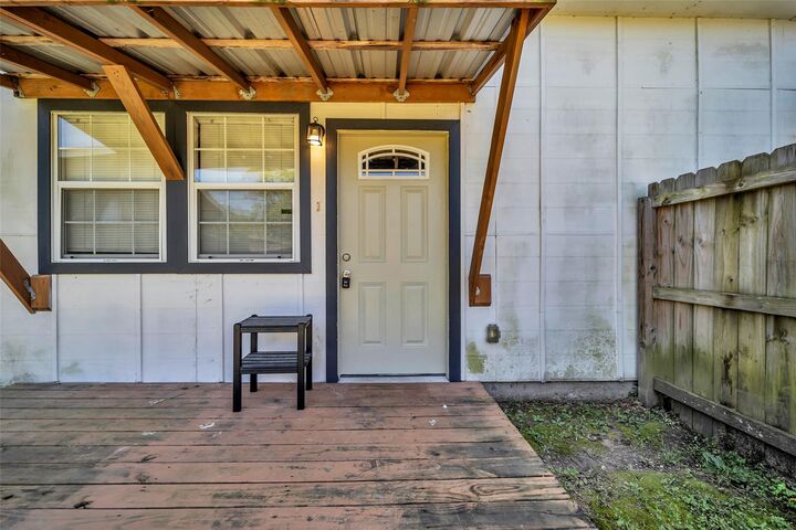 Property Photo:  201 W Mink Street  TX 77378 