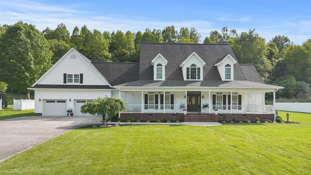 Property Photo:  3222 Carriage Hill Court  KY 41129 