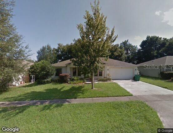 Property Photo:  812 Benton Lake Drive S  FL 32724 