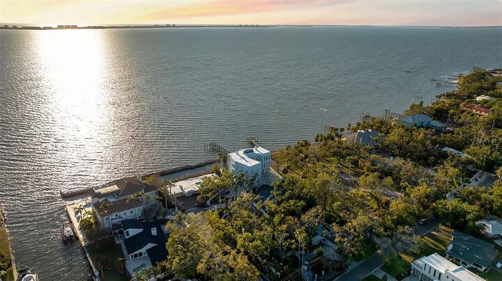 Property Photo:  2043 Alameda Avenue  FL 34234 