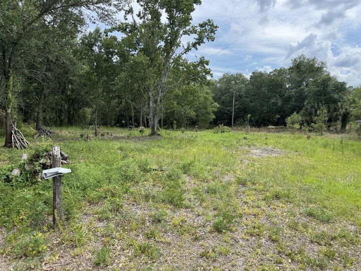 Property Photo:  9876 SR 60 E  FL 33898 
