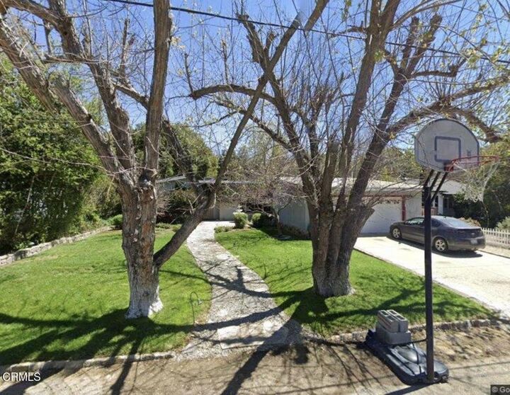 Property Photo:  312 Avenida De La Vereda  CA 93023 