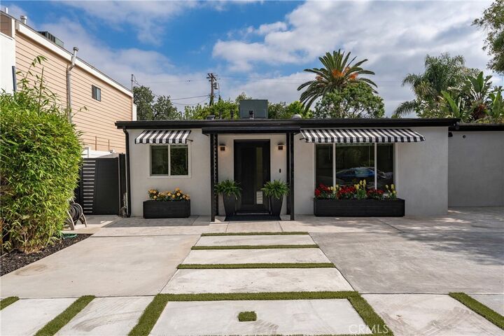 Property Photo:  22432 Burbank  CA 91367 