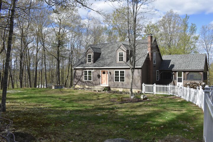 Property Photo: 319 N Raymond Road ME 04071