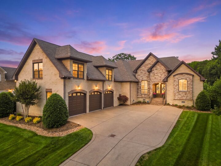 Property Photo:  1606 Boardwalk Pl  TN 37066 
