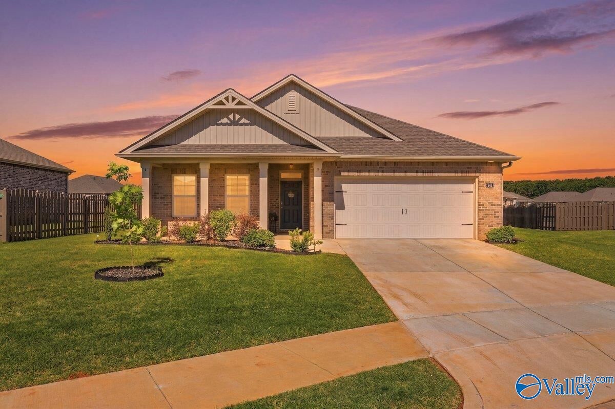 Property Photo: 517 Solstice Circle AL 35758