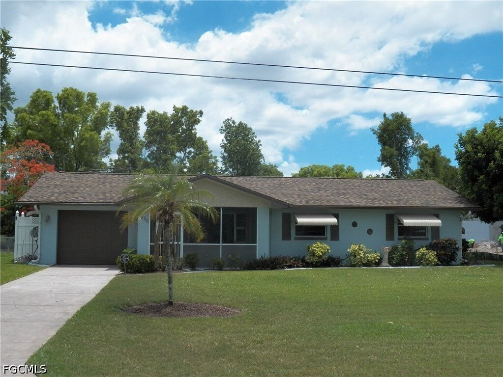 Property Photo:  1768 Coral Point Drive  FL 33990 