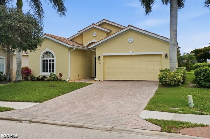 Property Photo: 2506 Blackburn Circle FL 33991