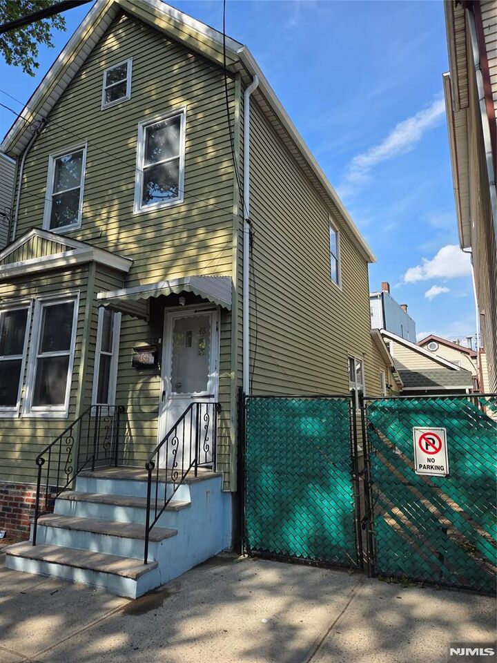 Property Photo:  48 Lentz Avenue  NJ 07105 