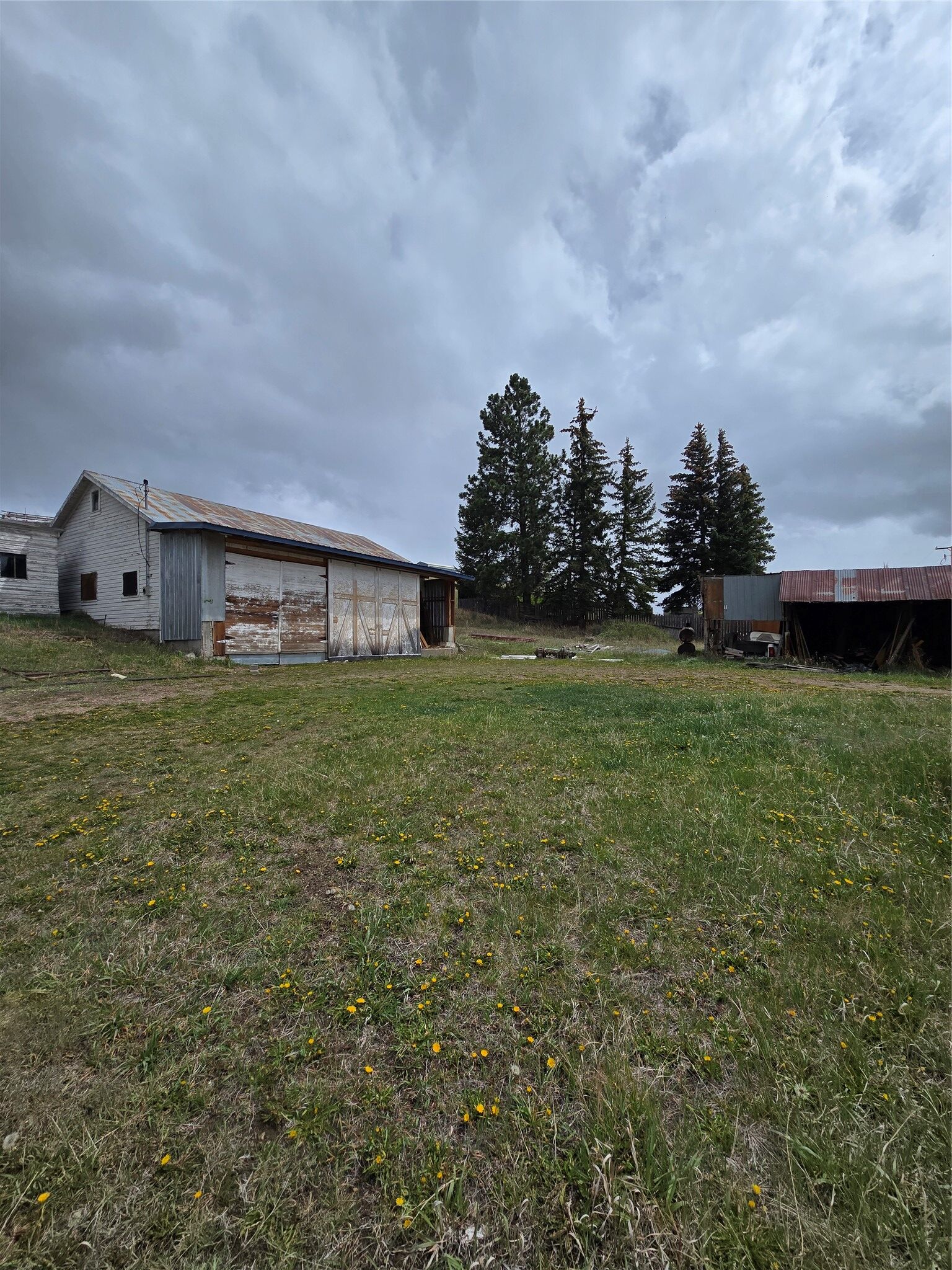 Property Photo:  608 W Second Street  MT 59858 