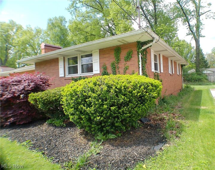 Property Photo:  338 Mansell Drive  OH 44505 