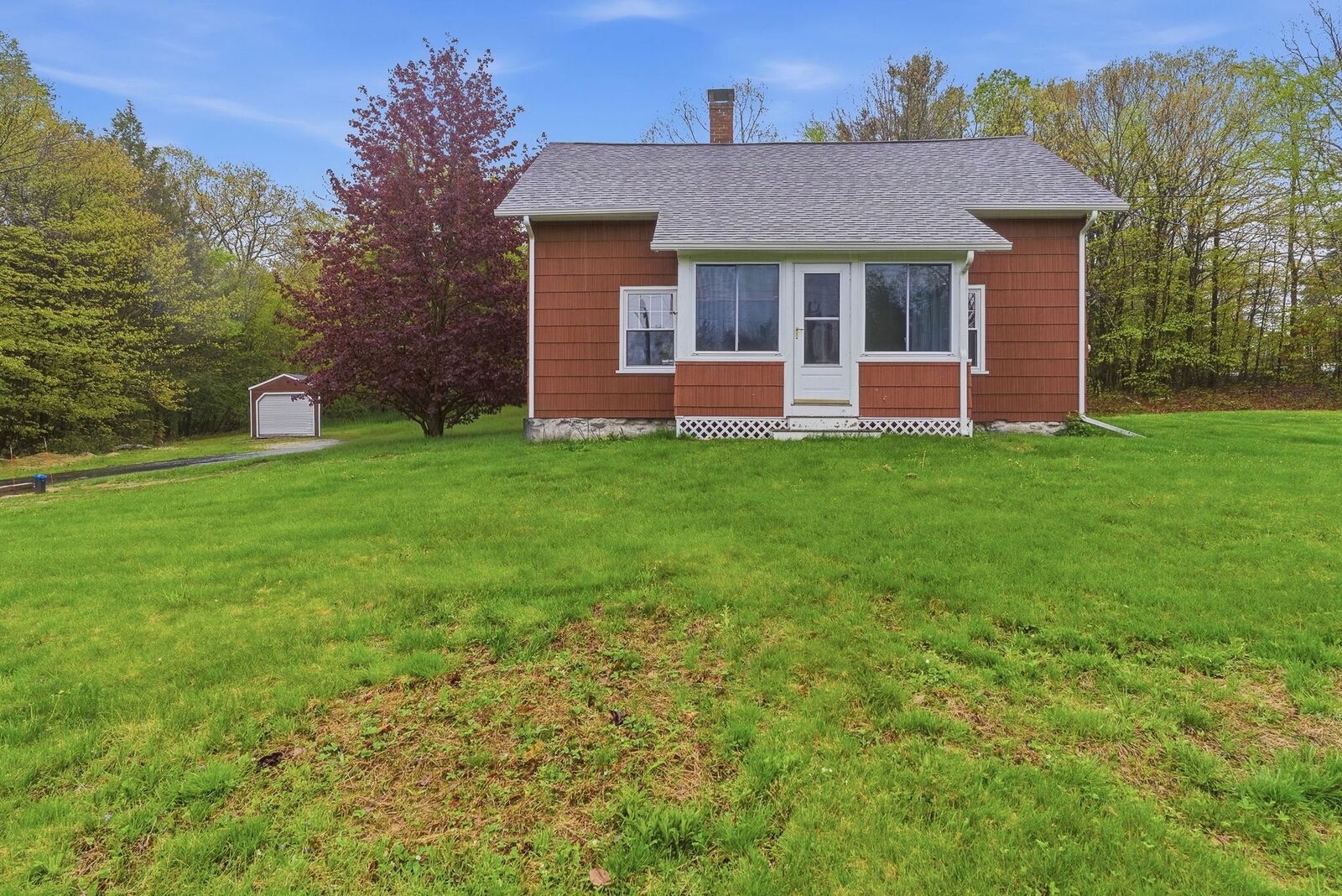 Property Photo:  114 Mansfield Road  NH 03084 