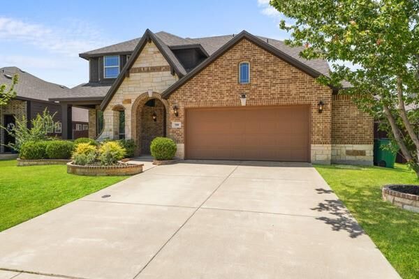Property Photo:  500 Ben Street  TX 76036 