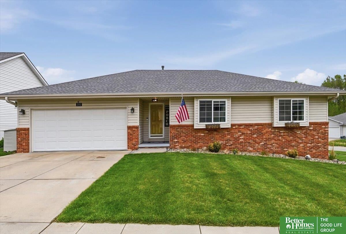 Property Photo:  301 Valley Street  IA 51534 