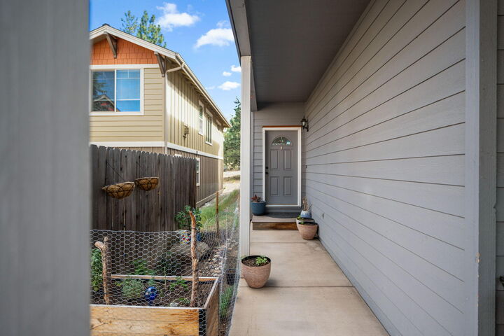 Property Photo:  2646 NW Fawn Run Lane  OR 97703 