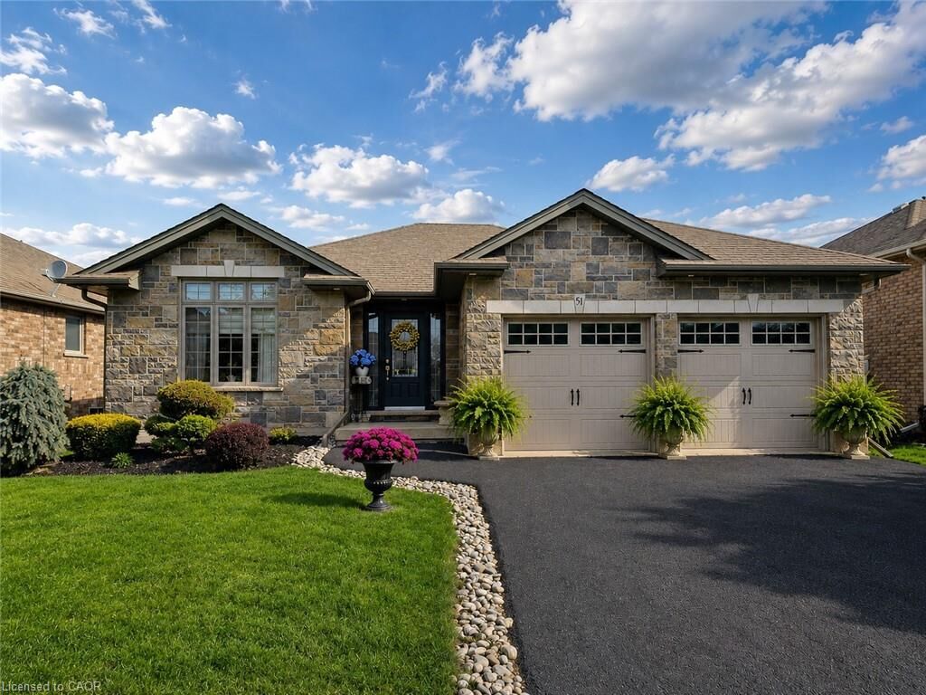 Property Photo:  51 Driftwood Drive  ON N3Y 0A3 