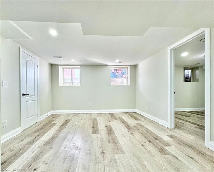 Property Photo:  12 Fernwood Crescent Lower  ON L8T 3L1 