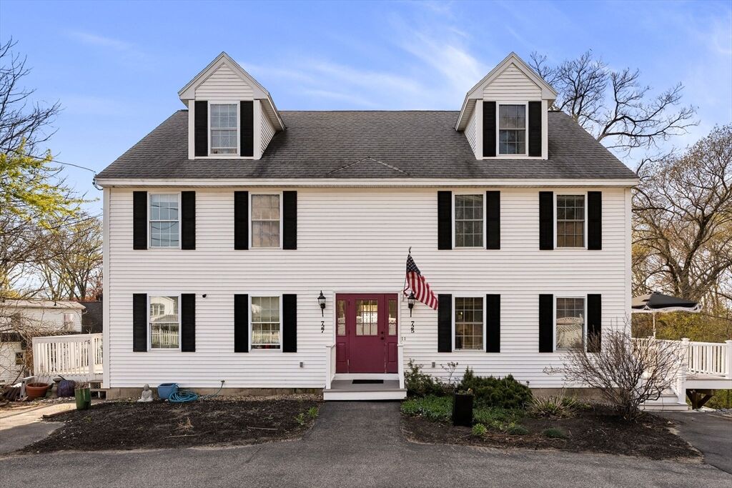 Property Photo:  725 Waverly Rd  MA 01845 