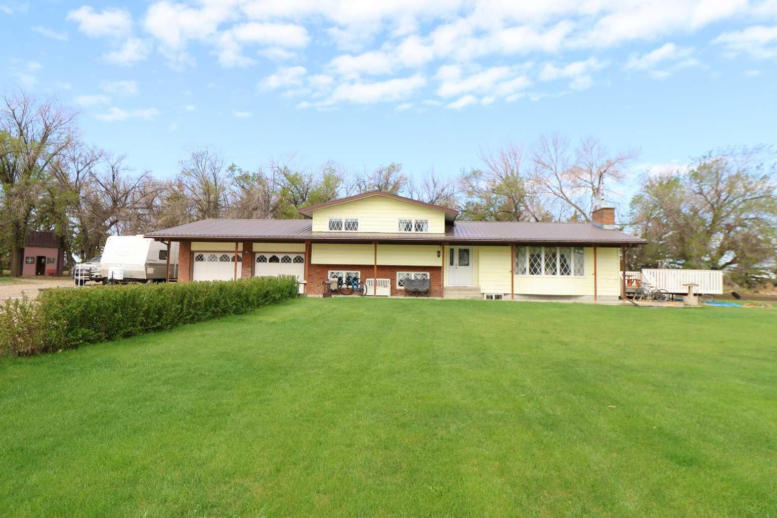 Property Photo:  145004 Rr164  AB T0K 2K0 