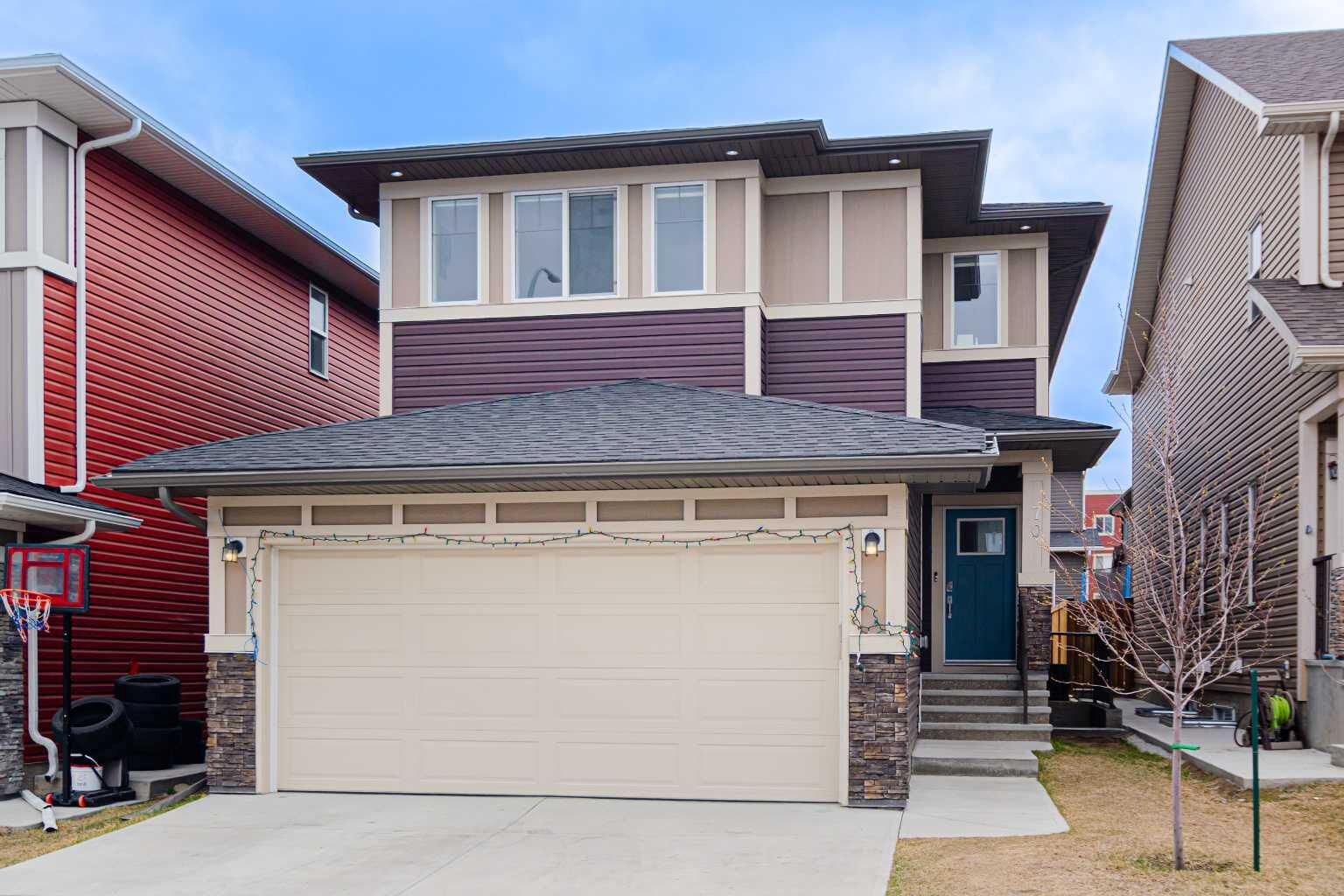 Property Photo: 70 Saddlestone Green NE AB T3J 2C8