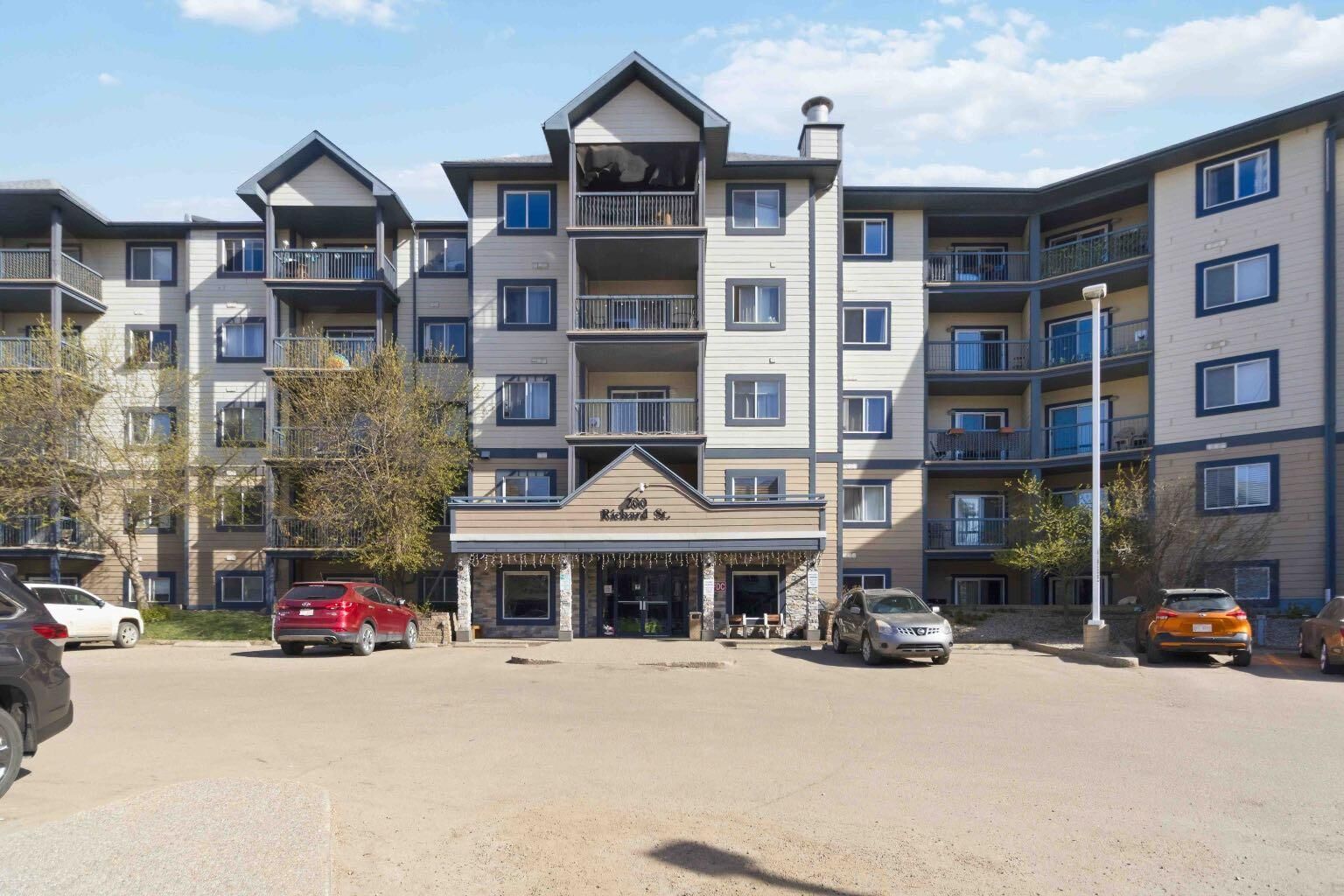 Property Photo:  200 Richard Street 224  AB T9H 5H6 
