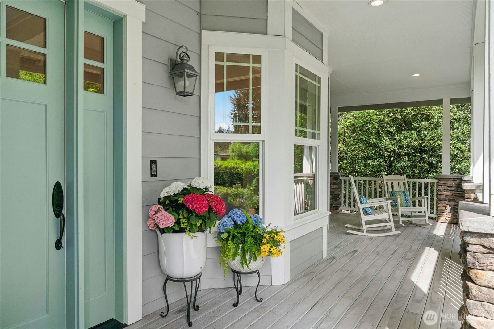 Property Photo:  10806 SE 16th Street  WA 98004 
