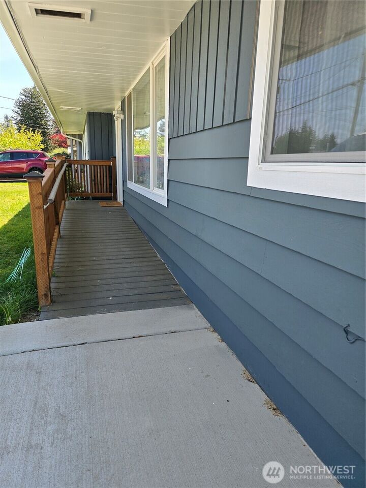 Property Photo: 7826 Rainier Drive A WA 98203